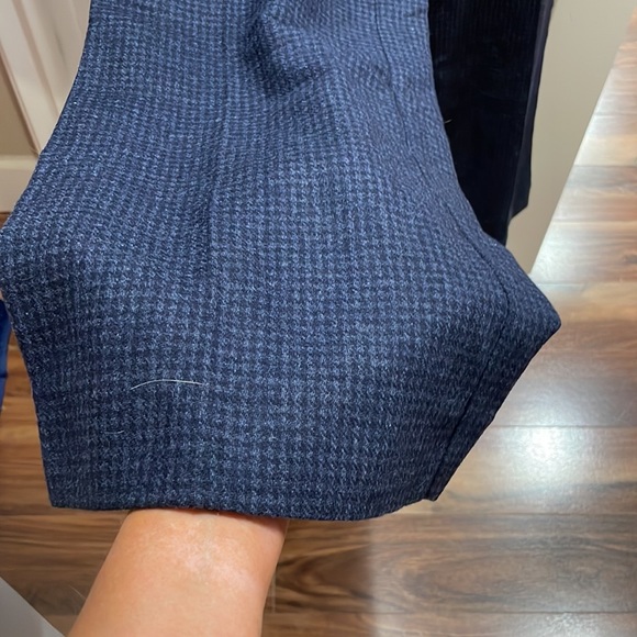 Banana Republic Women’s Wool Pants - Picture 3 of 5
